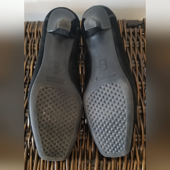 Aerosol Suede Kitten Heels - Picture 7 of 7